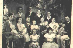 Família Arboite reunida no ano de 1951